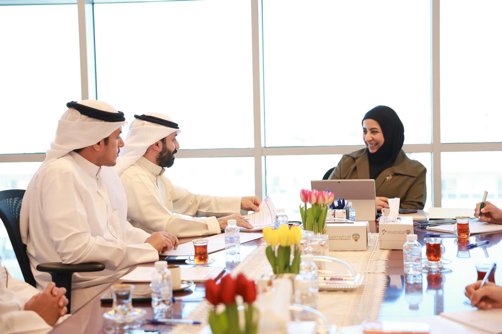 الهيئة العامة للقوى العاملة تستقبل لجنة أصحاب شركات التوصيل